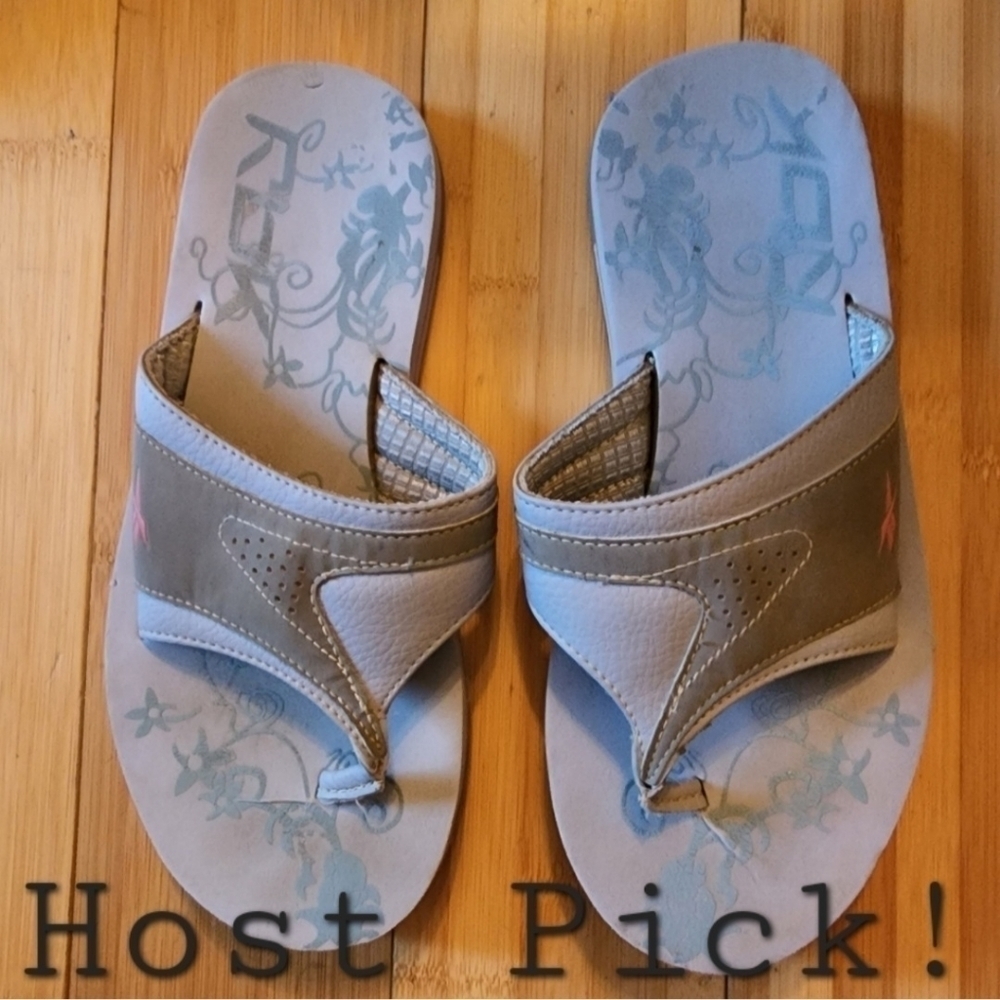 Reebok Flip Flop Sandals Thongs Blue and Grey Women's Size 7 Logo Sporty EUC